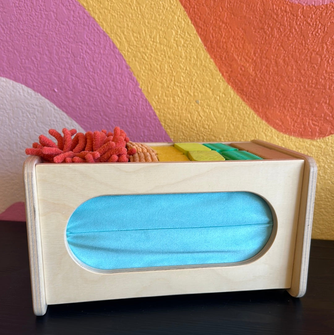 Lovevery Sensory Box “Analyst” Play Kit Tactile Guessing Game